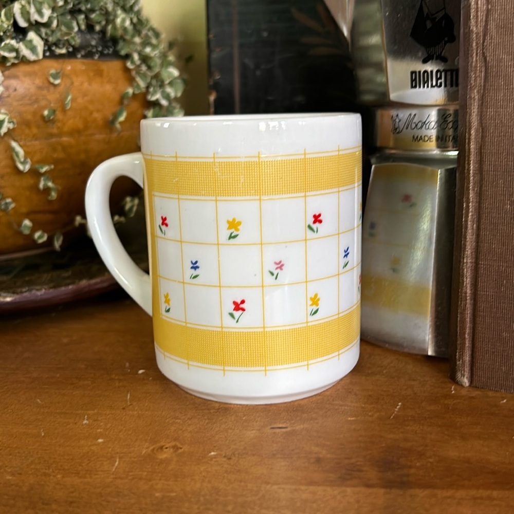 Spring Yellow Windowpane Ditsy Floral Mug